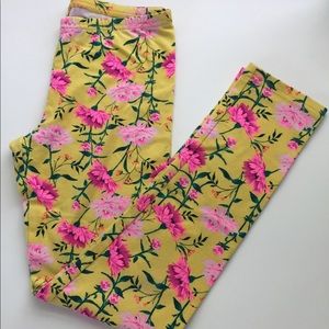 Soft, new, Old navy leggings (10-12)